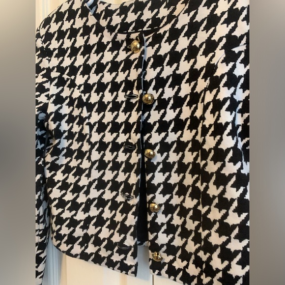 Houndstooth F21 checkered print cropped gold button black white classy jacket SM - Picture 6 of 11